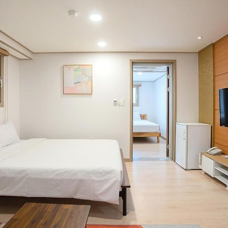 J2 Family Hotel Чечжу Екстер'єр фото