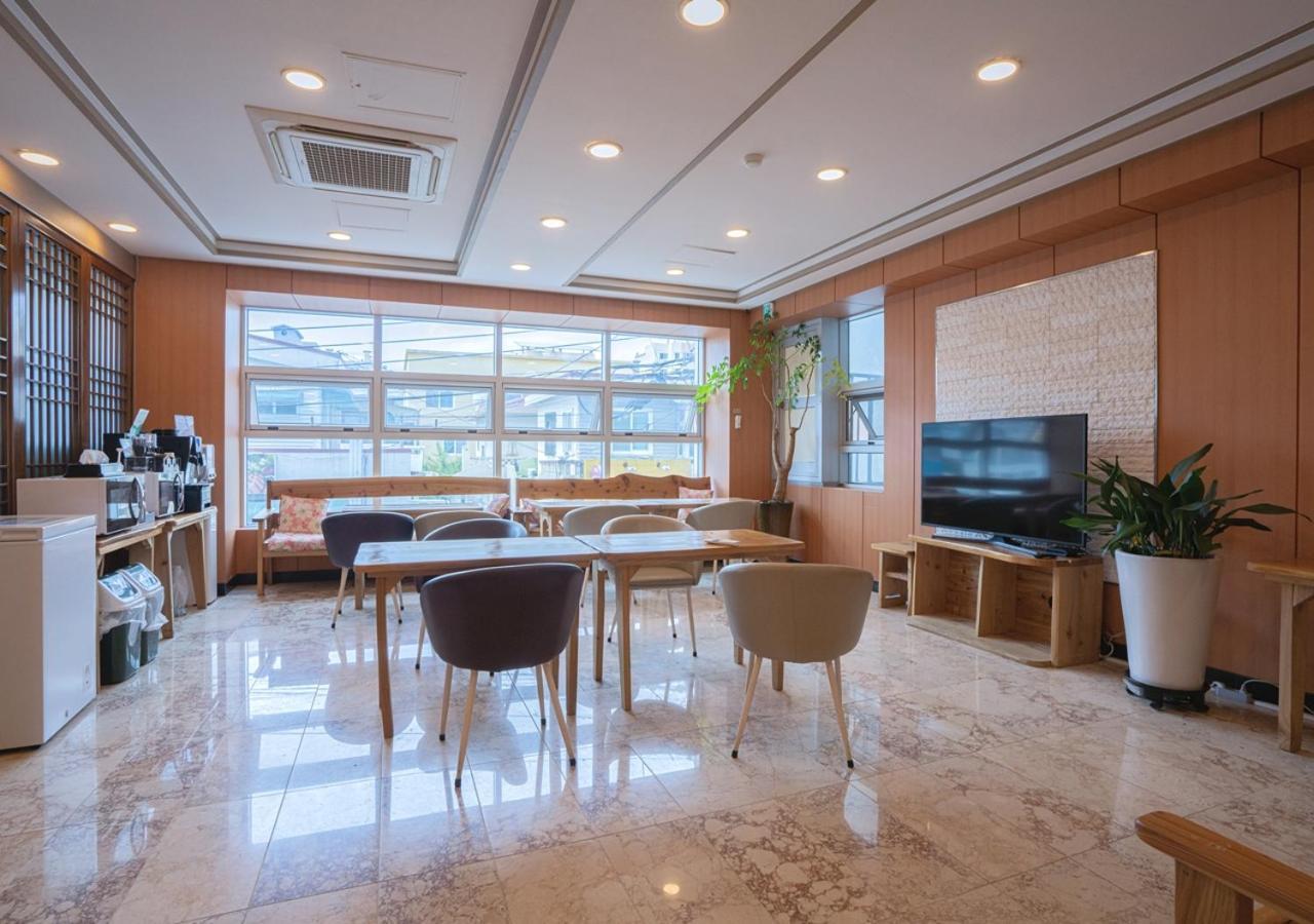 J2 Family Hotel Чечжу Екстер'єр фото