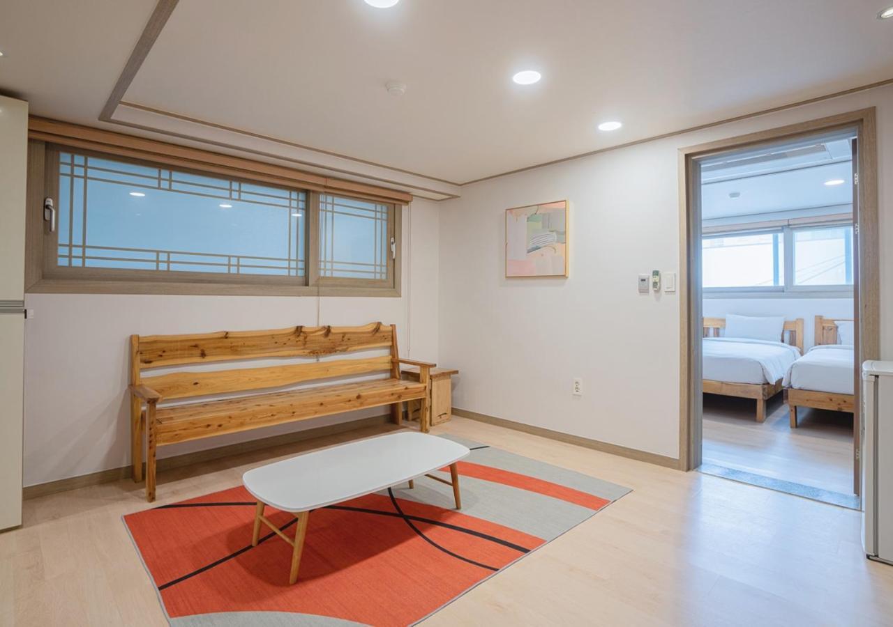 J2 Family Hotel Чечжу Екстер'єр фото