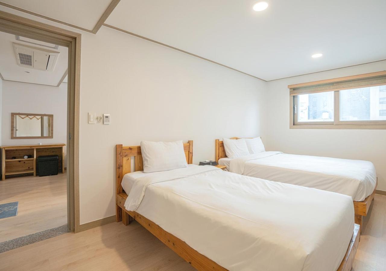 J2 Family Hotel Чечжу Екстер'єр фото