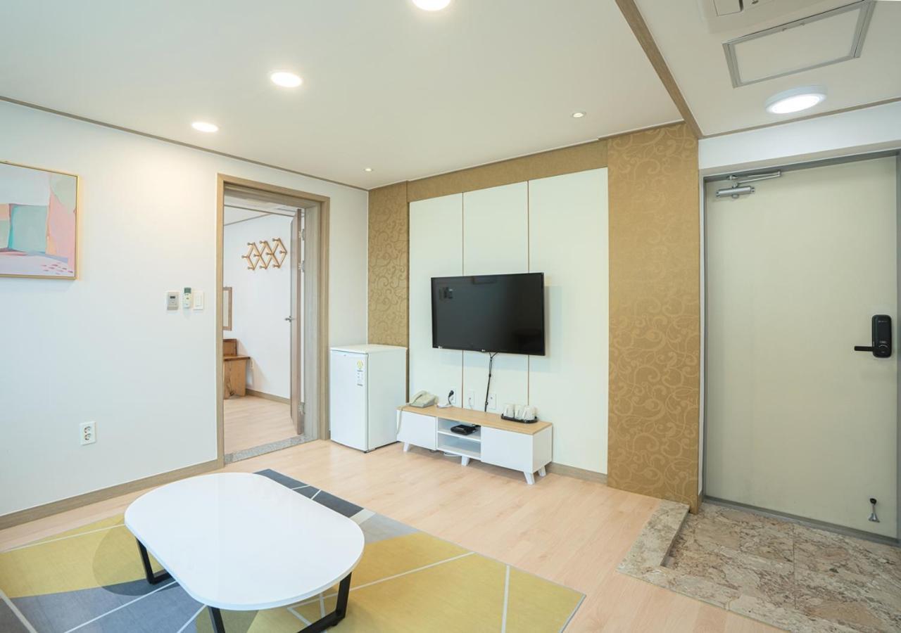 J2 Family Hotel Чечжу Екстер'єр фото