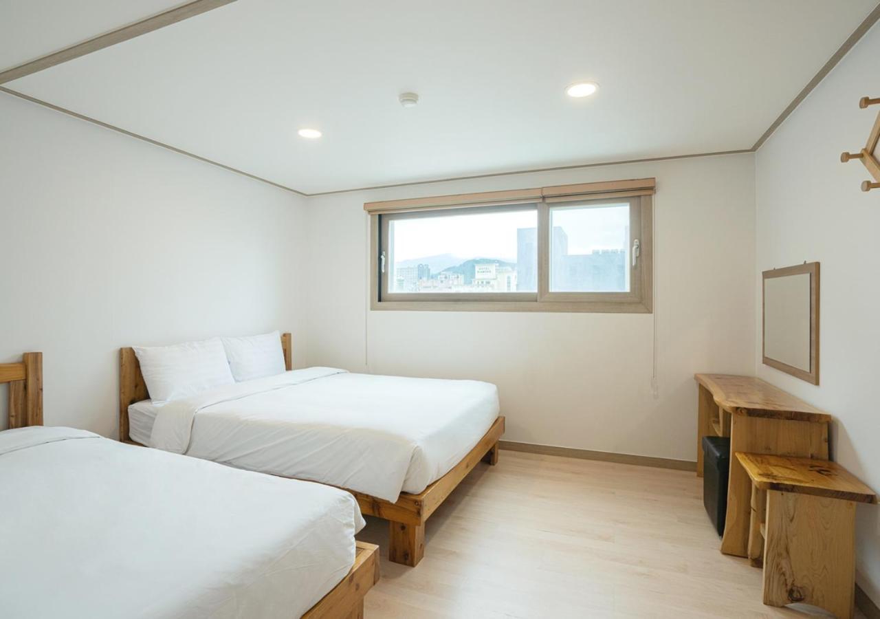 J2 Family Hotel Чечжу Екстер'єр фото