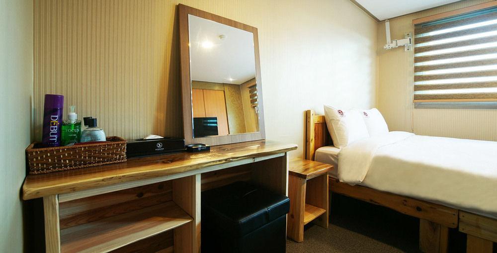 J2 Family Hotel Чечжу Екстер'єр фото