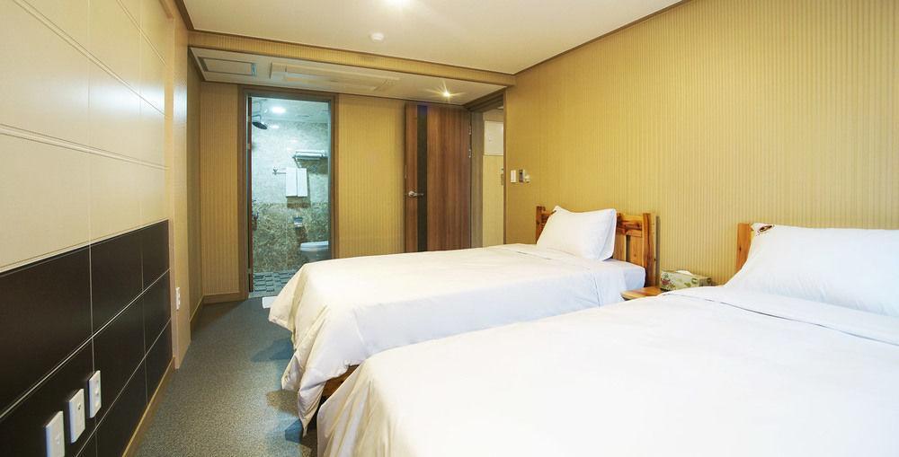 J2 Family Hotel Чечжу Екстер'єр фото