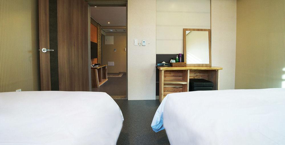 J2 Family Hotel Чечжу Екстер'єр фото