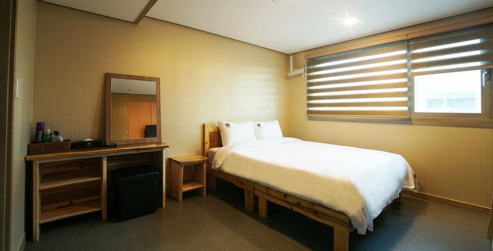 J2 Family Hotel Чечжу Екстер'єр фото