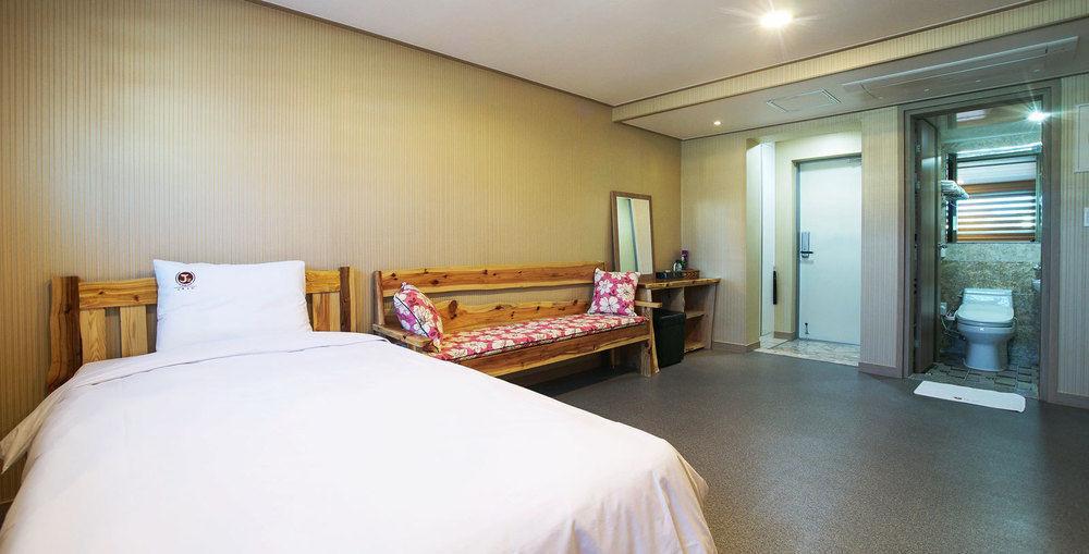 J2 Family Hotel Чечжу Екстер'єр фото
