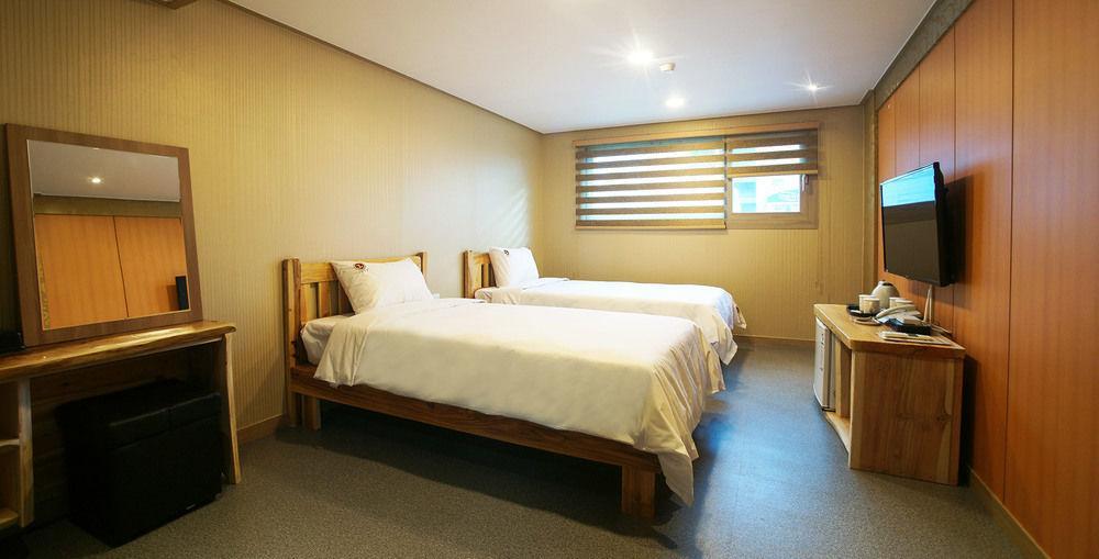 J2 Family Hotel Чечжу Екстер'єр фото