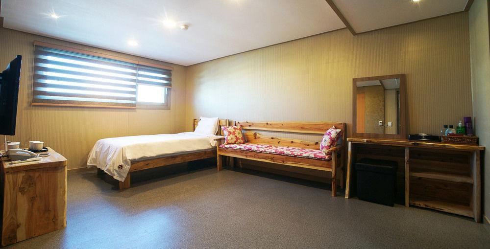 J2 Family Hotel Чечжу Екстер'єр фото